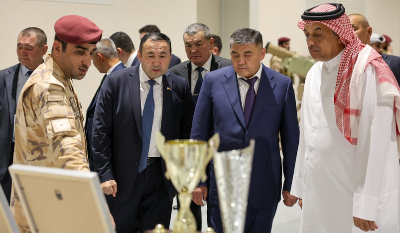 Dr. Khalid bin Mohammed Al Attiyah with Lieutenant General Kamchybek Tashiyev 